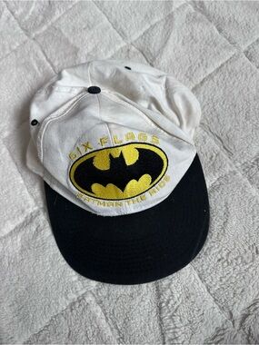 *Flawed* Six Flags | Batman The Ride Snapback Hat | Size Youth